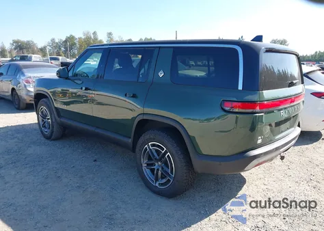 2025 Rivian R1S Adventure Dual Motor Large Pack/Adventure Dual Motor Max Pack z USA, uszkodzony, nr VIN 7PDSGBBA0SN048408